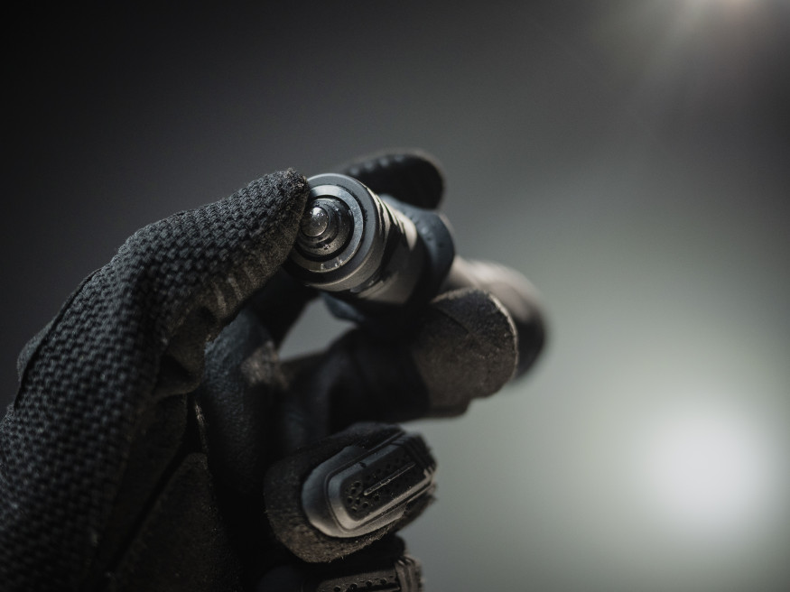 Armytek Predator Pro Magnet USB (теплый свет)